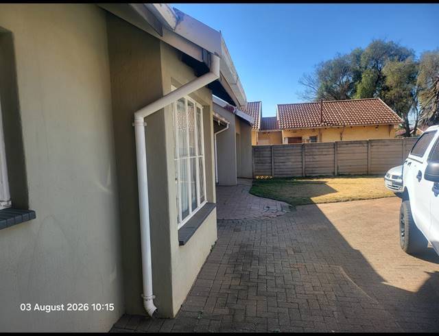 3 BEDROOM FREESTANDING FOR SALE IN PETERSFIELD